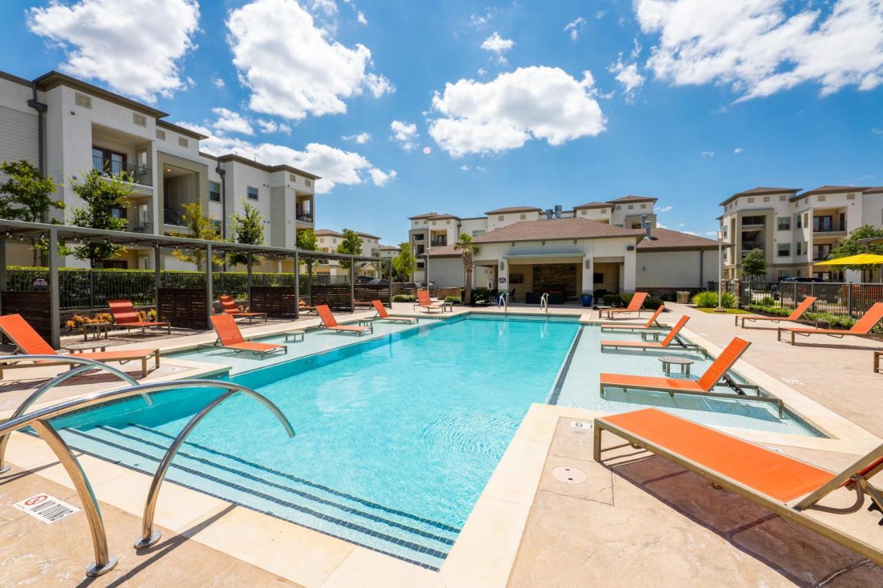 Luxe 3B/2B Getaway - Pool, Gym, Parking, Pet Wash Apartment Leander Exterior photo