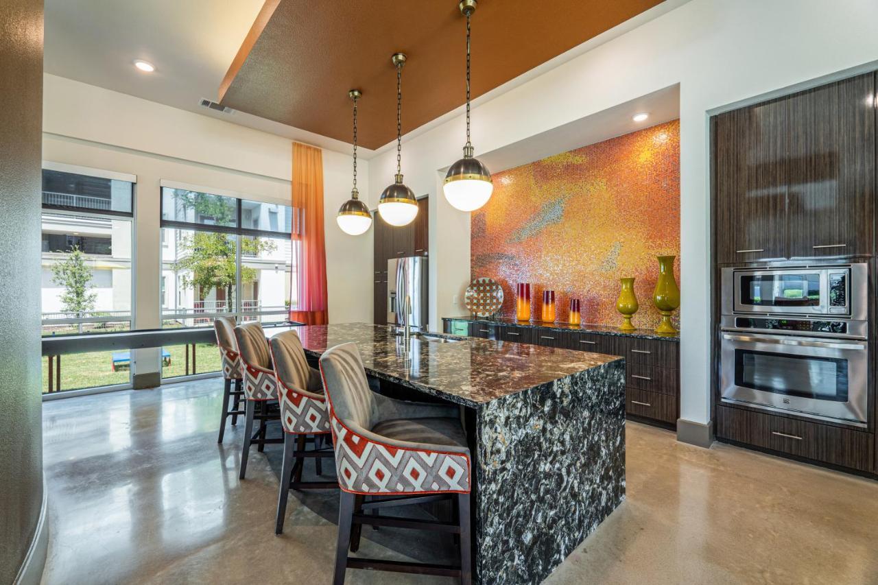 Luxe 3B/2B Getaway - Pool, Gym, Parking, Pet Wash Apartment Leander Exterior photo