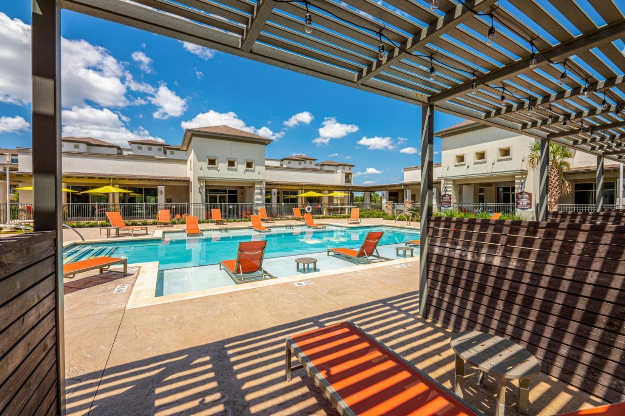 Luxe 3B/2B Getaway - Pool, Gym, Parking, Pet Wash Apartment Leander Exterior photo